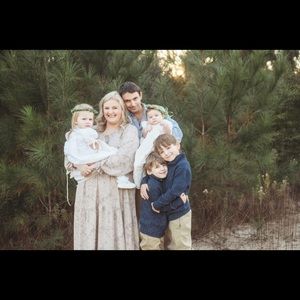 Meet your Posher, Adrianne